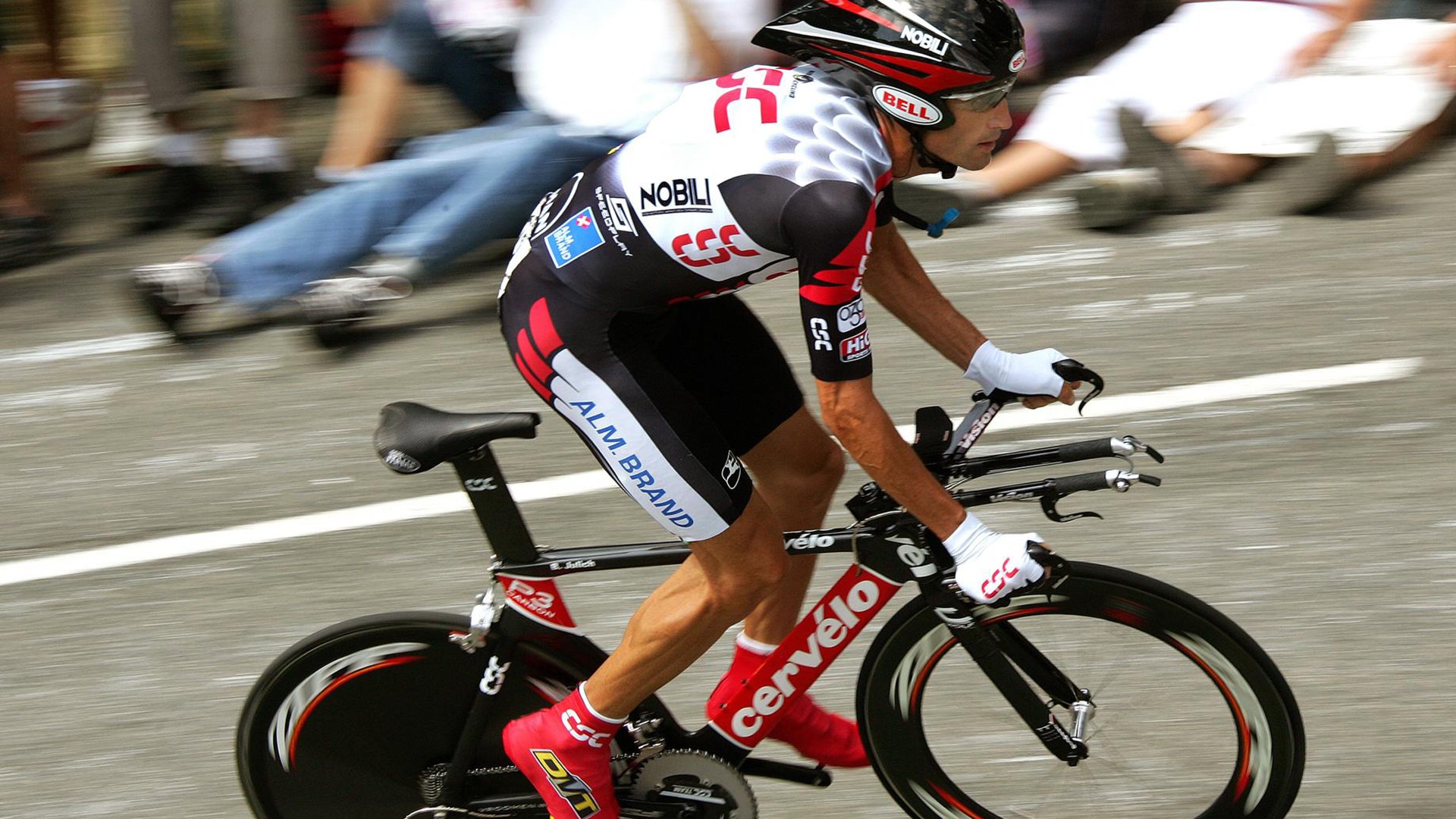 “亚戈·卡尔曼的防守反击技术，助阿根廷美洲狮队迎接新挑战”