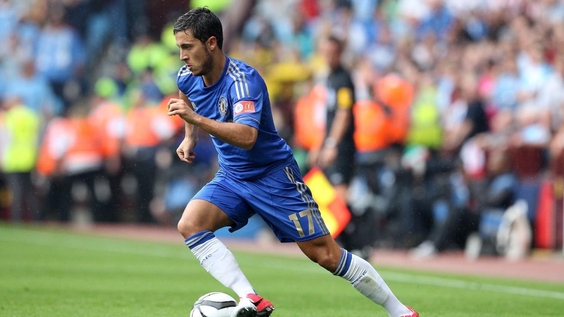 “亚戈·卡尔曼：阿根廷橄榄球的全能才俊，未来成就不凡”